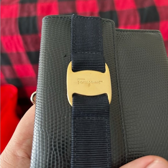 Salvatore Ferragamo Black Textured Wallet - Picture 2 of 7